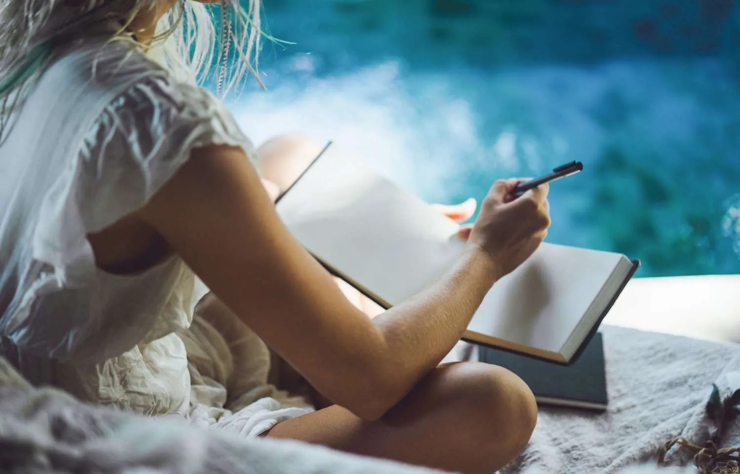 L'écriture automatique : intuition, inconscient ou message venu d'ailleurs ?
